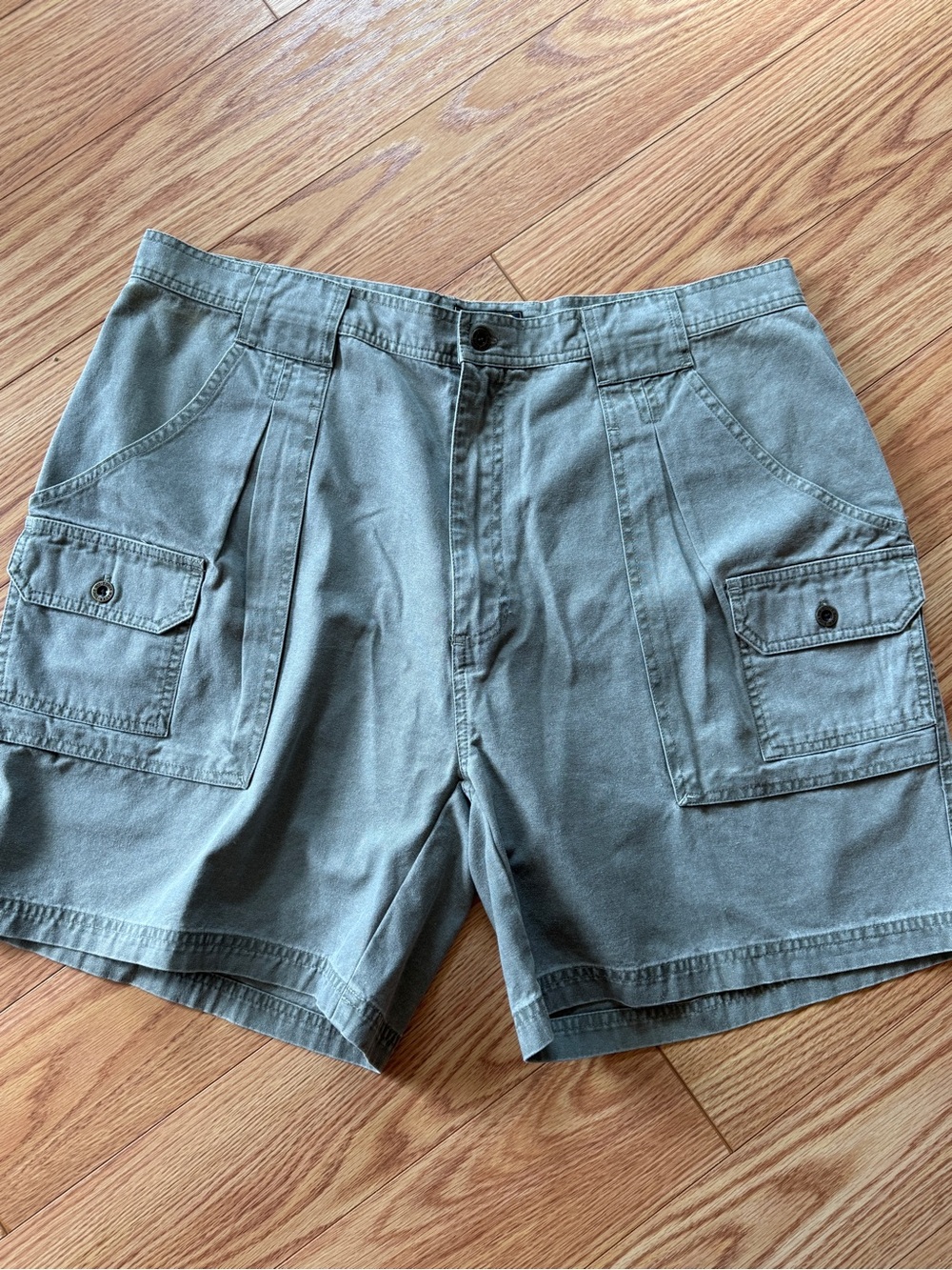 Vintage Eddie Bauer 90s Black Tag Cargo Shorts Sz 40
